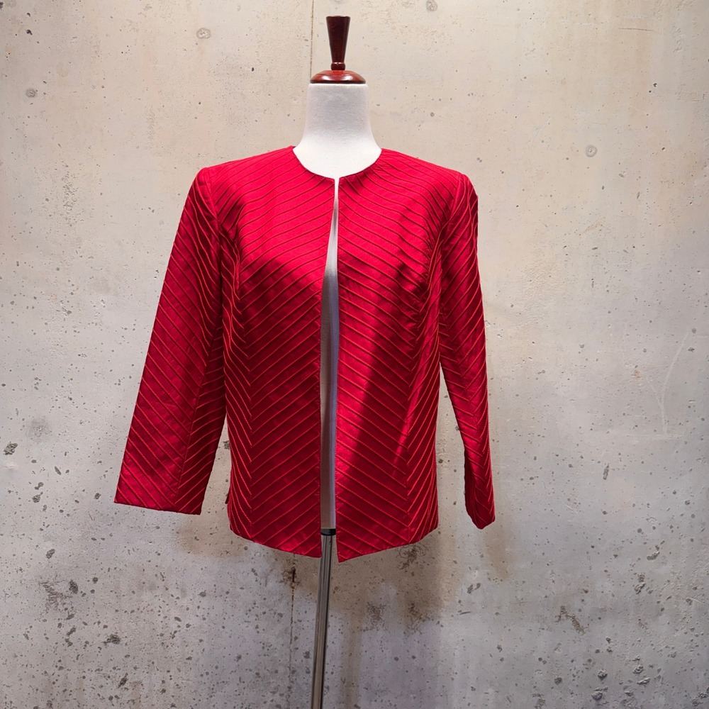 Silk Club Collection Open Front Blazer Women Medium Red Silk Textured‎ Elegant